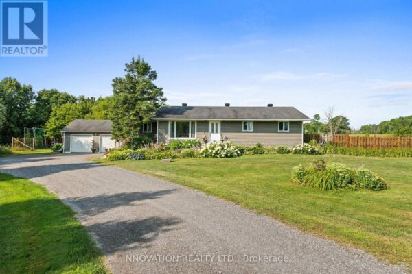 4001 Dunrobin Road, Ottawa, Ontario K0A 3M0 (28818572)